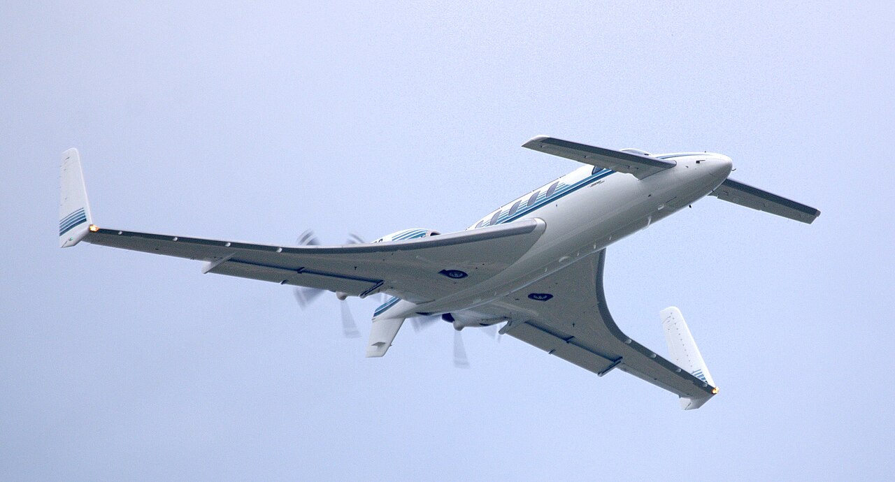 Beechcraft Starship in flight Beechcraft Starship, the all-composite canard turboprop, in flight