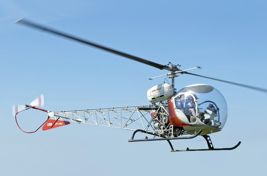 Hélicoptère Bell 47G-5 montrant la verrière en forme de bulle et la poutre de queue à structure ajourée