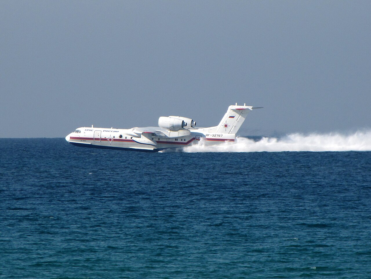 Beriev Be-200 fighting fires in Israel, 2010