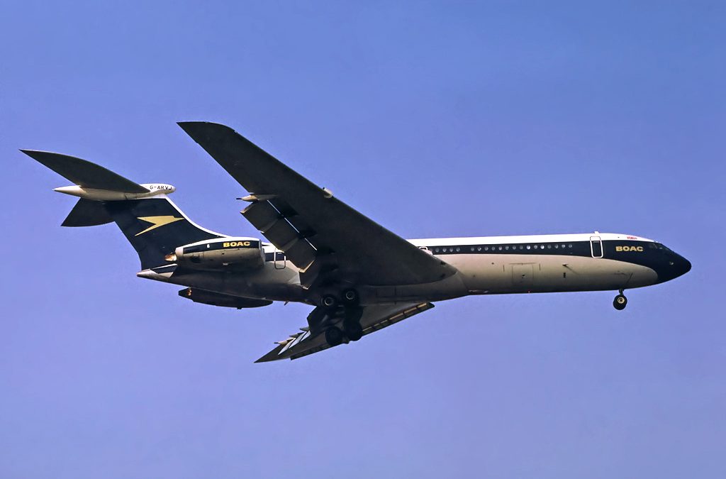 The Beautiful British Jet That Held the Atlantic Record for 41 Years