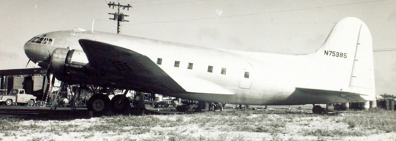 Boeing 307 Stratoliner Boeing 307 Stratoliner, the first pressurized airliner