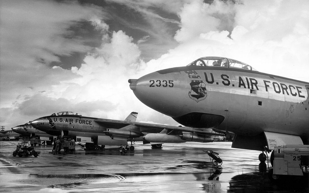 El bombardero de seis motores que marcó el rumbo de todos los aviones de pasajeros.