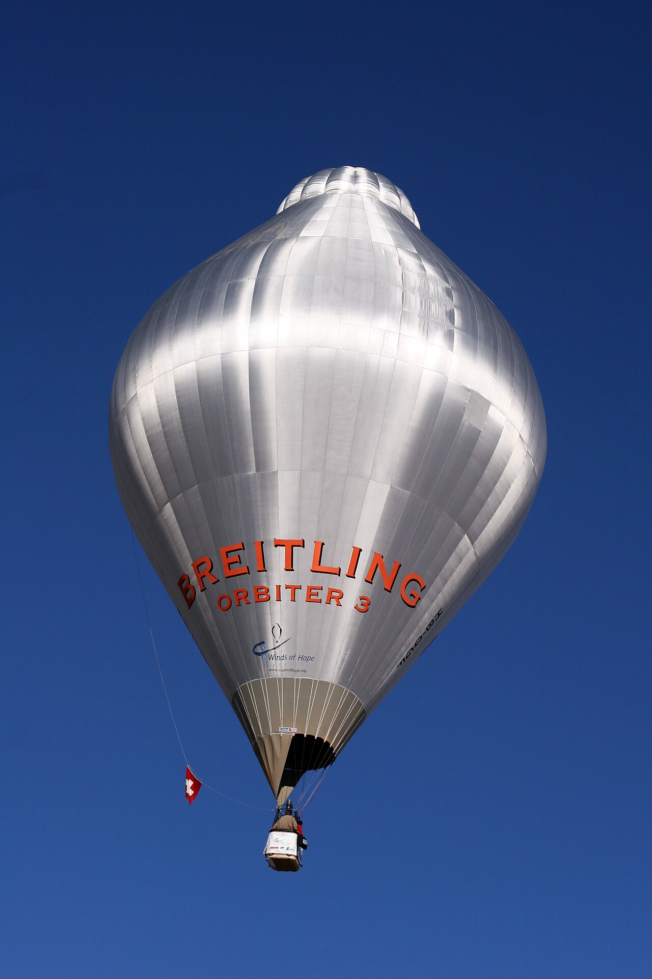 Breitling Orbiter 3 balloon The Breitling Orbiter 3 balloon aloft