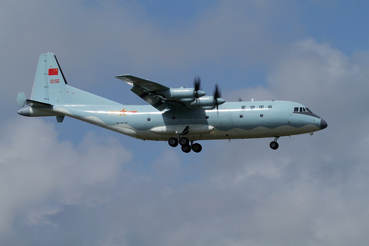 Shaanxi Y-9, aereo da trasporto quadrimotore turboelica.