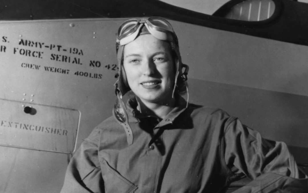 Cornelia Fort: Sobrevolando Pearl Harbor, muere transportando a un instructor.