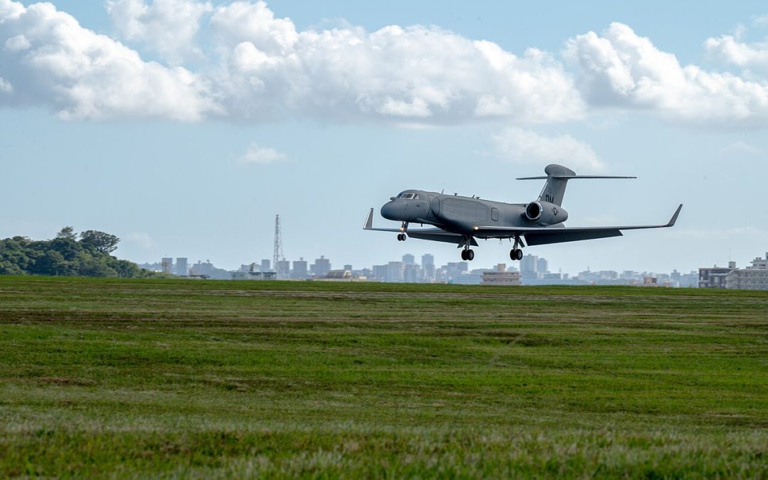 L'OTAN a massé ses avions de chasse juste à côté de Kaliningrad.