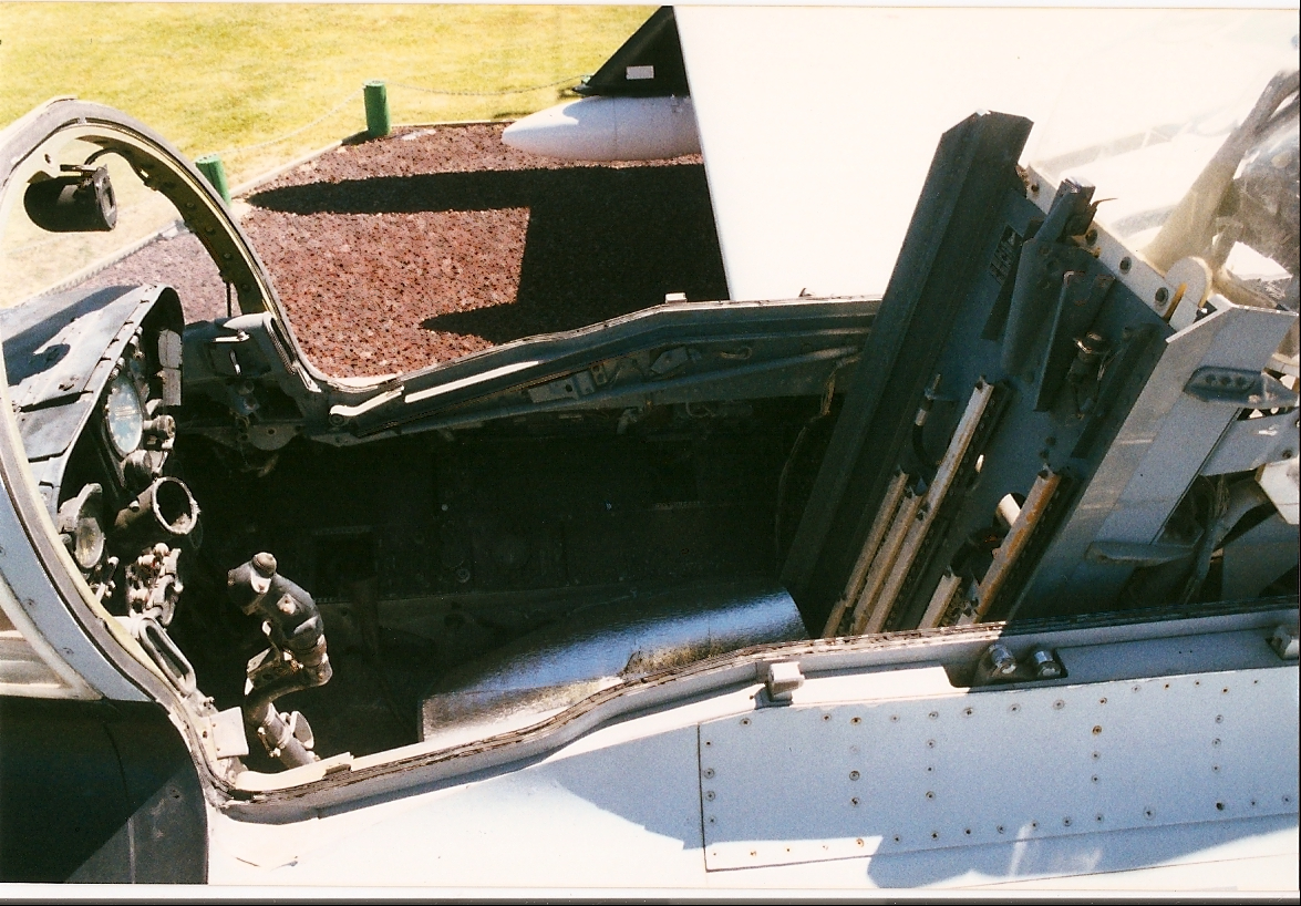 F-89 Scorpion cockpit