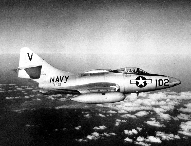 Grumman F9F Panther - Guerre de Corée - À la une