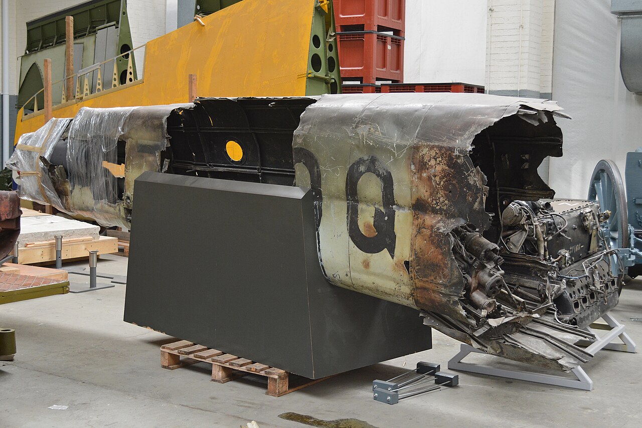 El fuselaje superviviente de un Hess Bf 110 se conserva en un museo.