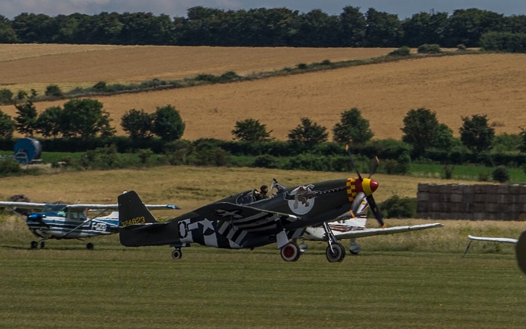 Eine seltene P-51 Mustang fliegt wieder.