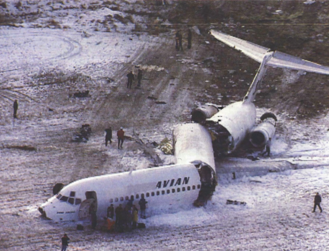 SAS Flight 751 wreckage at Gottrora The broken wreckage of SAS Flight 751 in a field at Gottrora, 1991