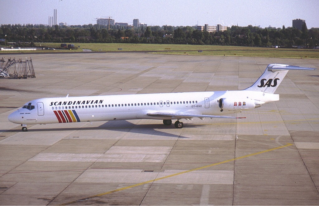 SAS MD-81 OY-KHO