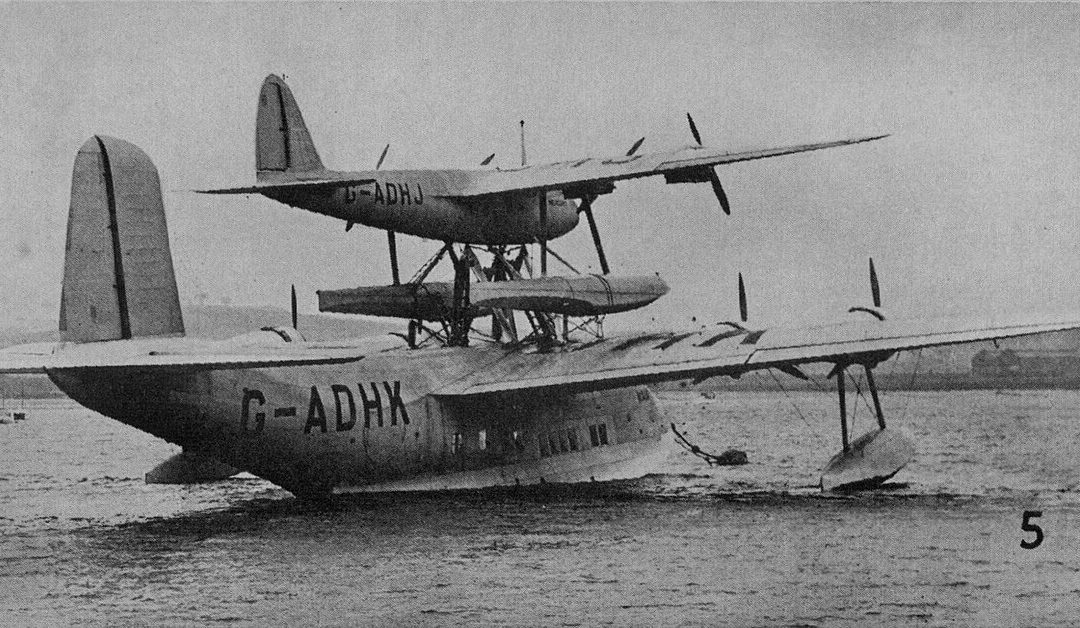 Avión de transporte combinado que venció al Atlántico