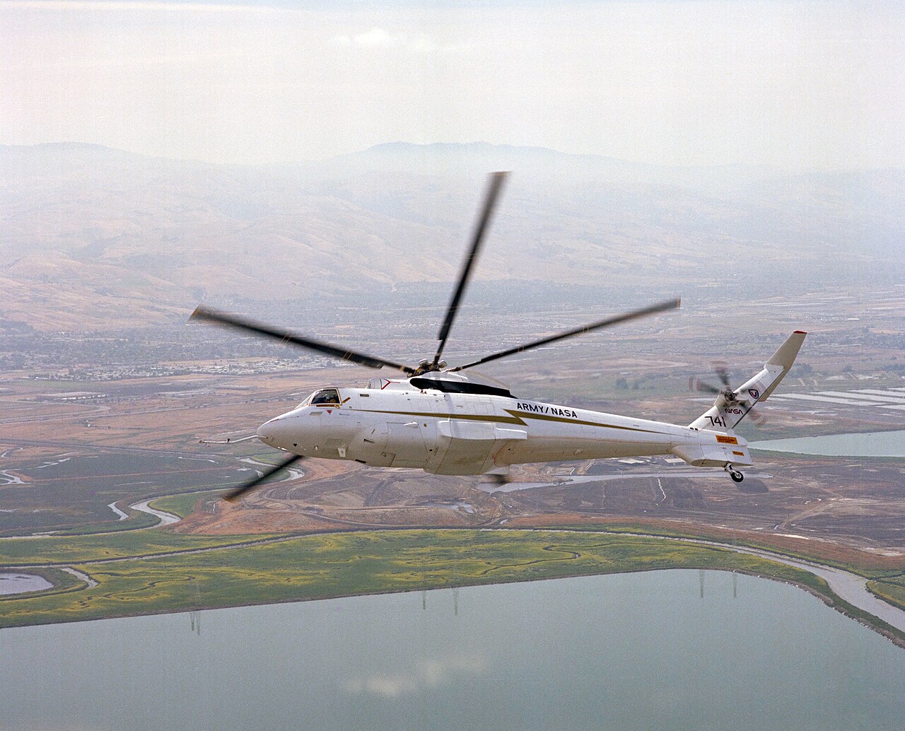 Hélicoptère composite Sikorsky S-72 RSRA