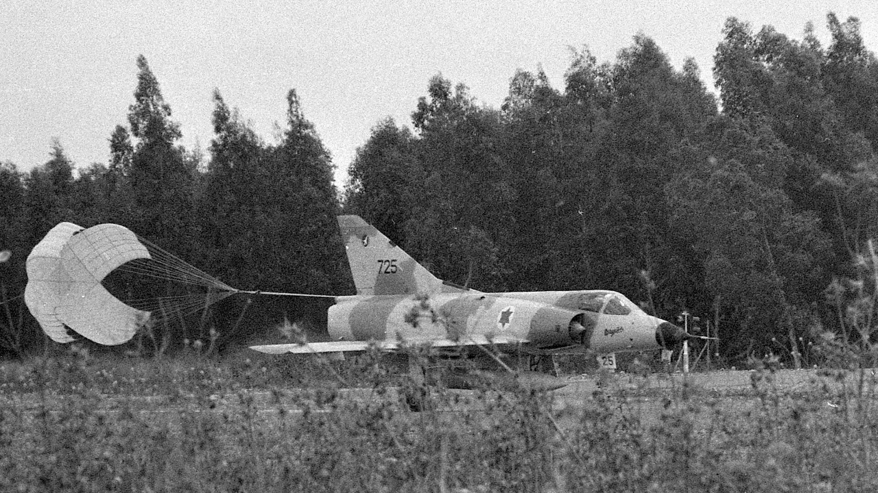 FEATURED-iaf-mirage-iiicj-117-squadron-ramat-david-1970