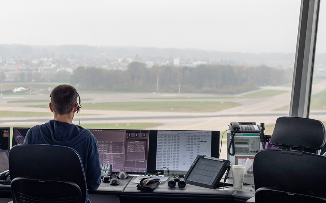Airline Pilot and Controller Pay: What They Actually Earn