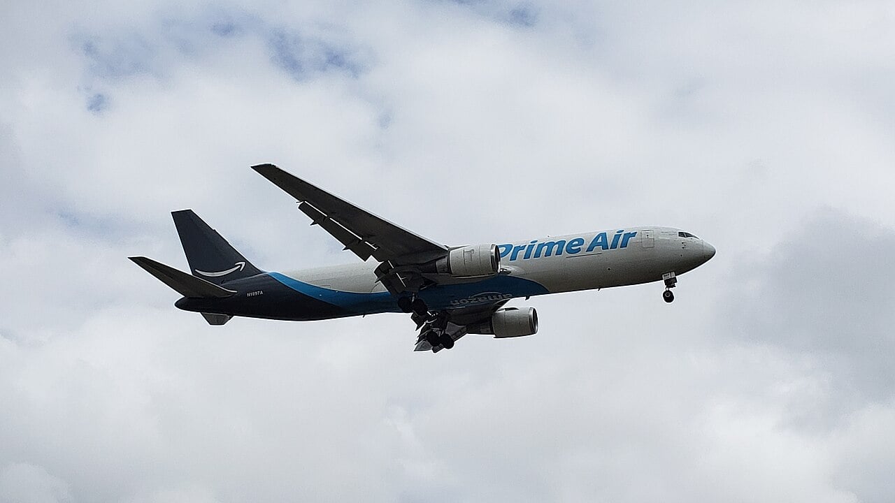 amazon-air-21-air-boeing-767-300f-n1997a-miami-approach