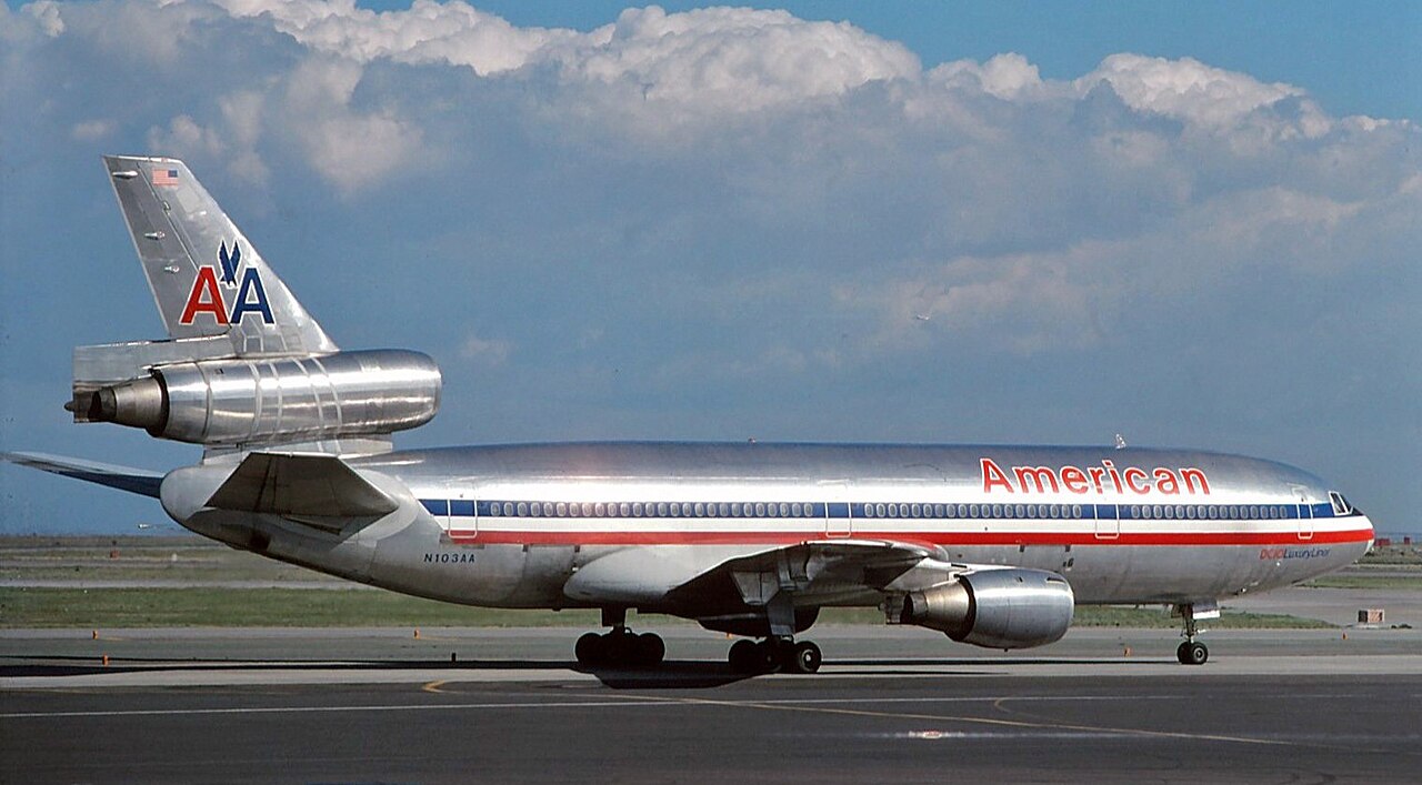 American Airlines DC-10-10 N103AA, the aircraft of Flight 96