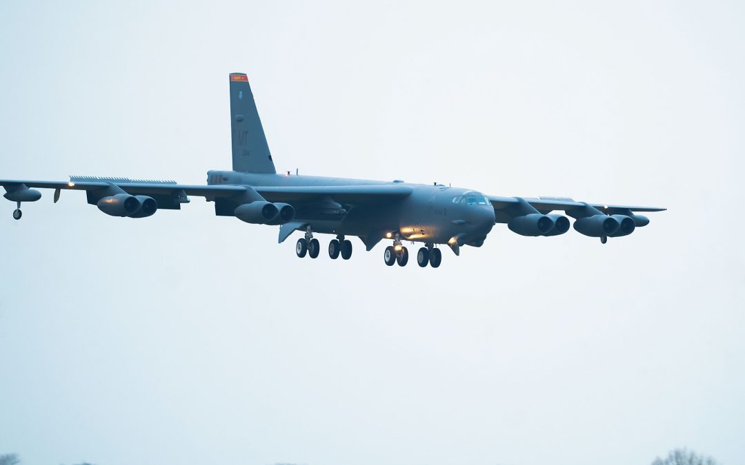 Why the B-52 Lands Sideways: The Crosswind Crab Gear Explained