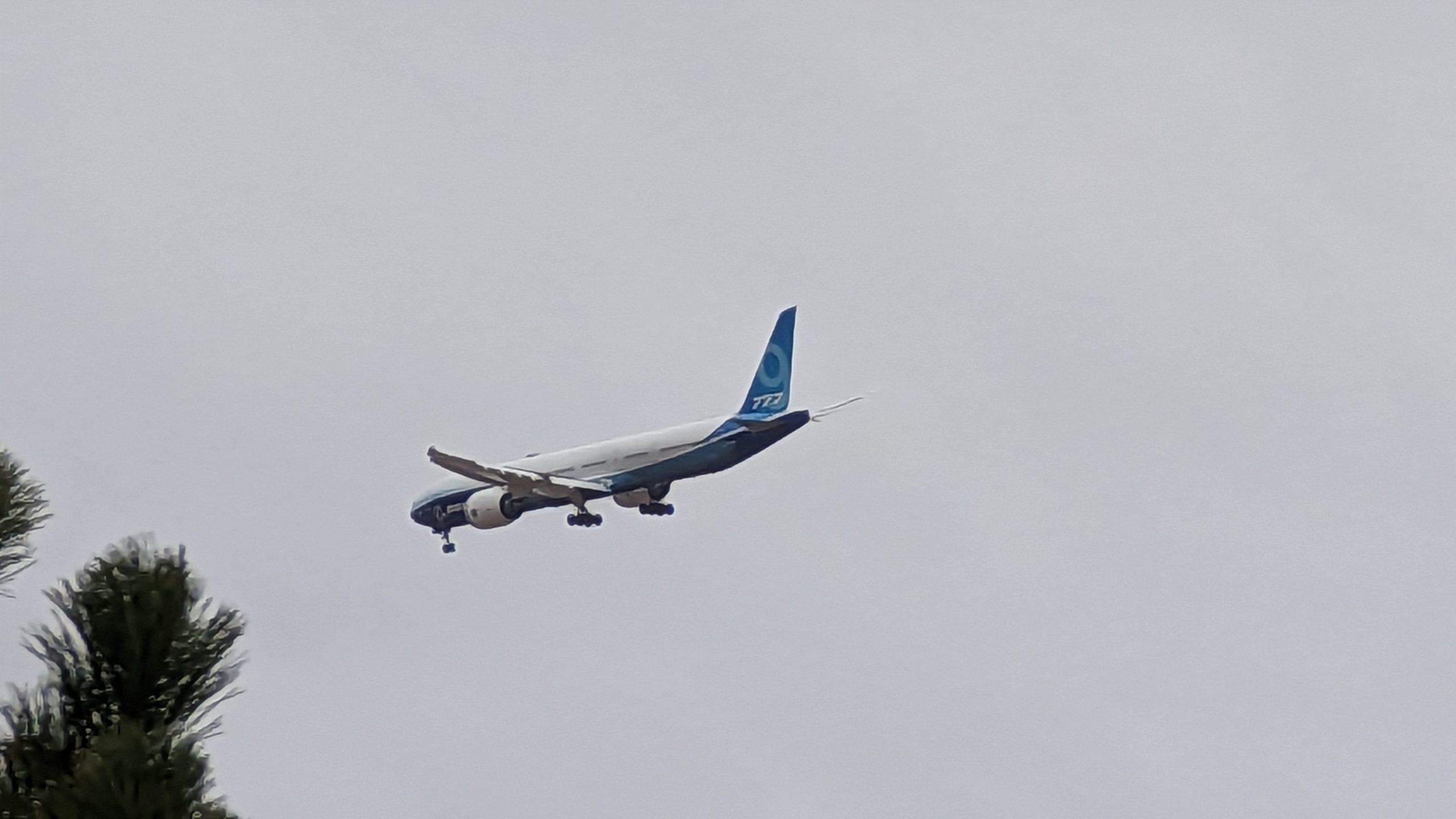 Boeing 777X A Boeing 777X, the largest twin-engine airliner