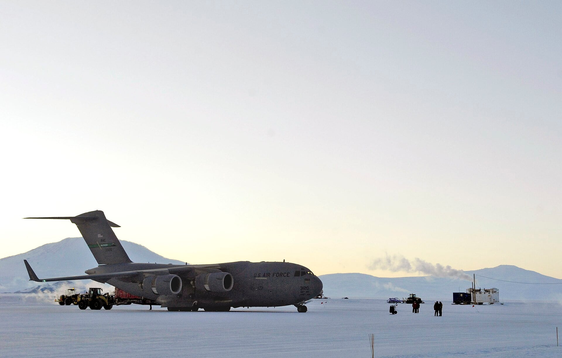 US Air Force C-17 Globemaster III on the Antarctic ice runway