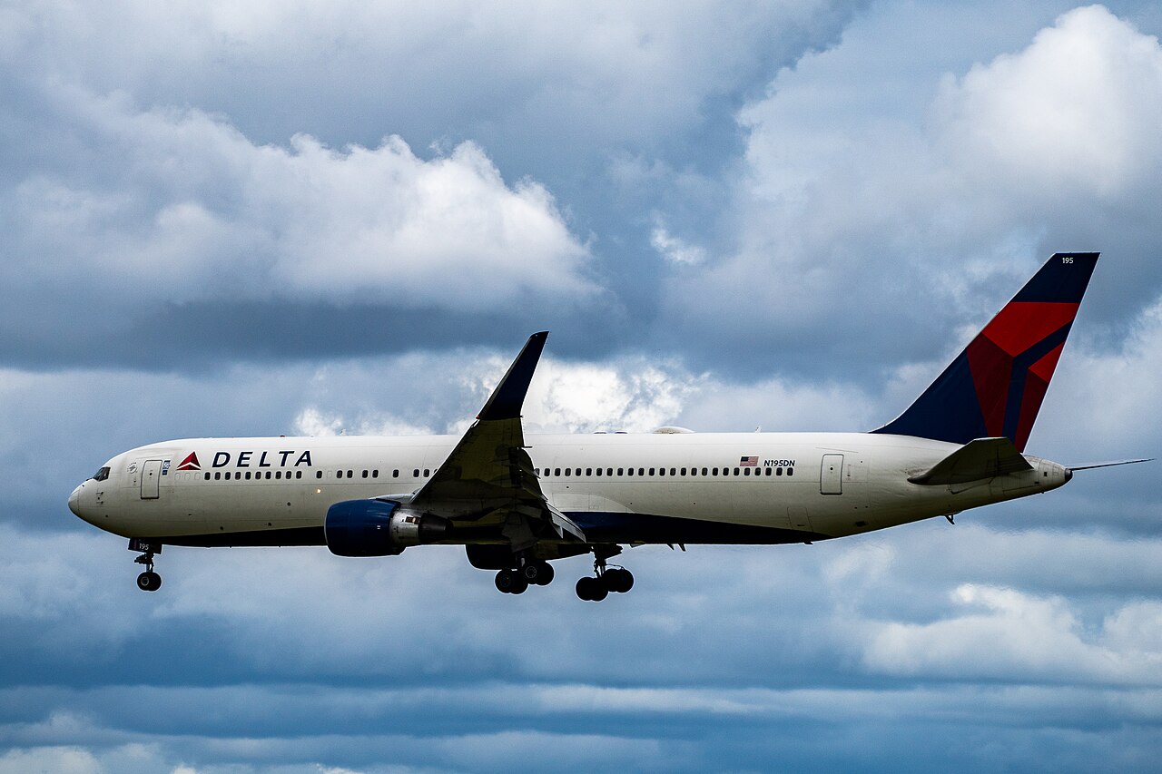 Delta Air Lines Boeing 767 at Edinburgh Airport