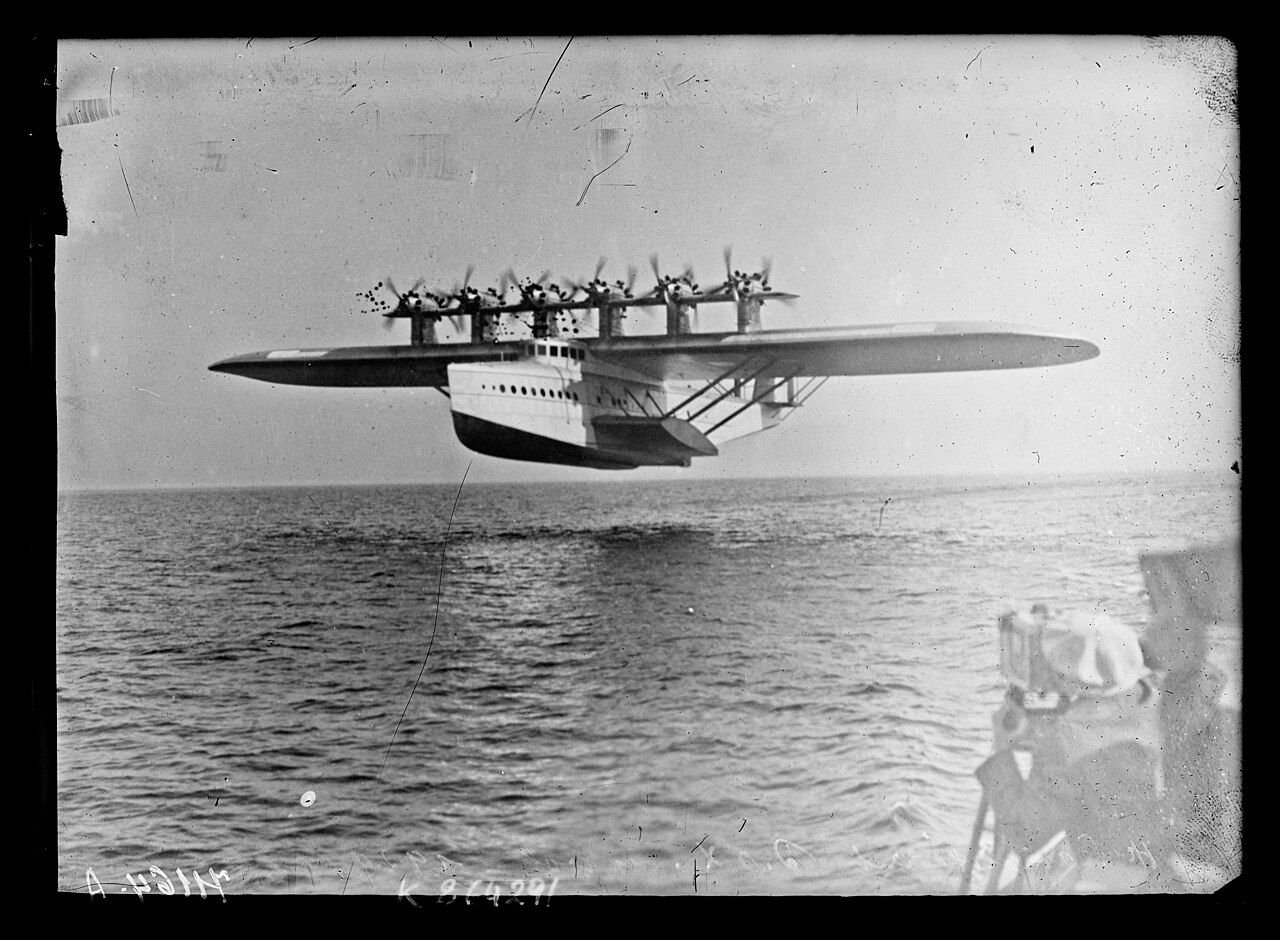 Dornier Do X in flight over Lake Constance, 1929 The Dornier Do X flying low over Lake Constance in October 1929, showing its twelve engines in six tandem nacelles