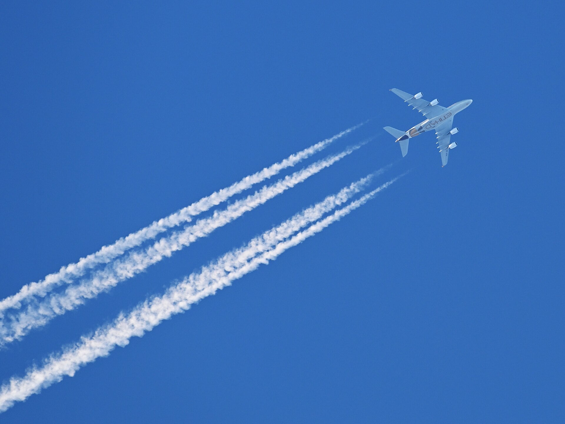 Etihad Airways Airbus A380 A6-APH in flight An Etihad Airways Airbus A380, registration A6-APH, in cruise