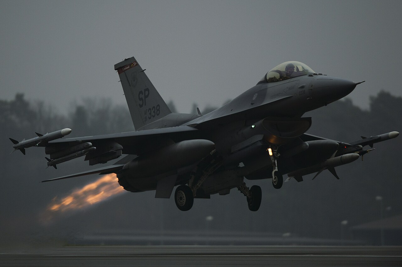 US Air Force F-16CM Fighting Falcon with SP tailcode taking off from Spangdahlem Air Base, Germany