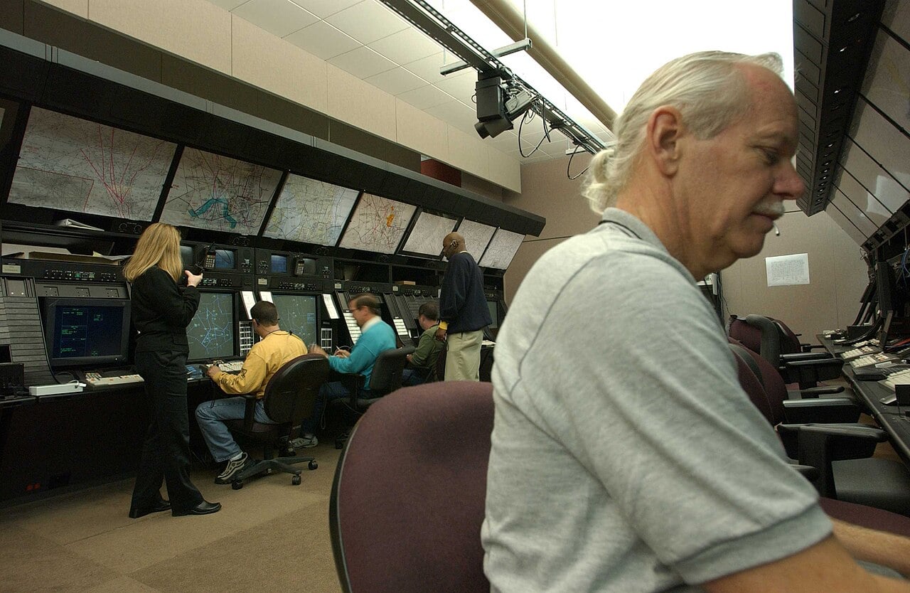 Controllori del traffico aereo presso il Washington ARTCC