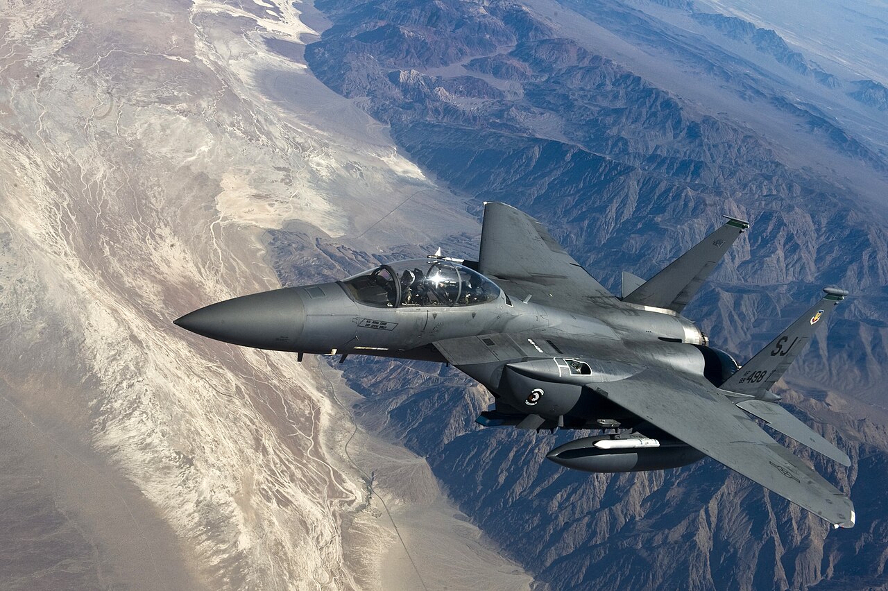 Fighters train for air combat during a large exercise