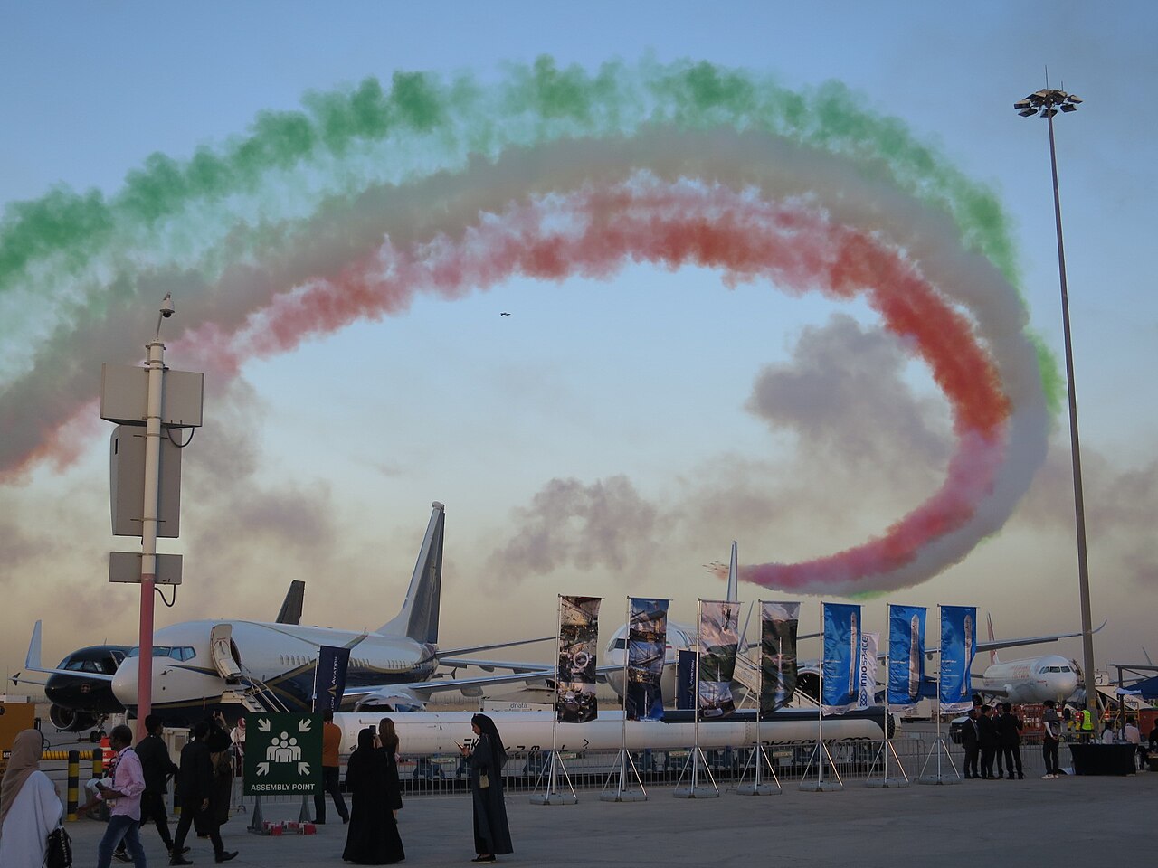 Frecce Tricolori green, white and red smoke trails at Dubai Airshow 2023