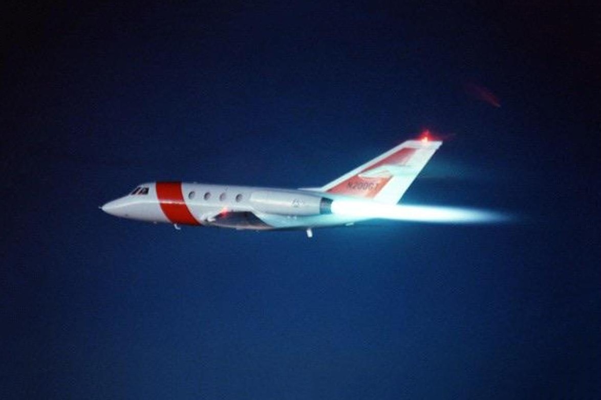 Garrett Falcon 20 testbed N200GT flying with its afterburning TFE1042 engine lit