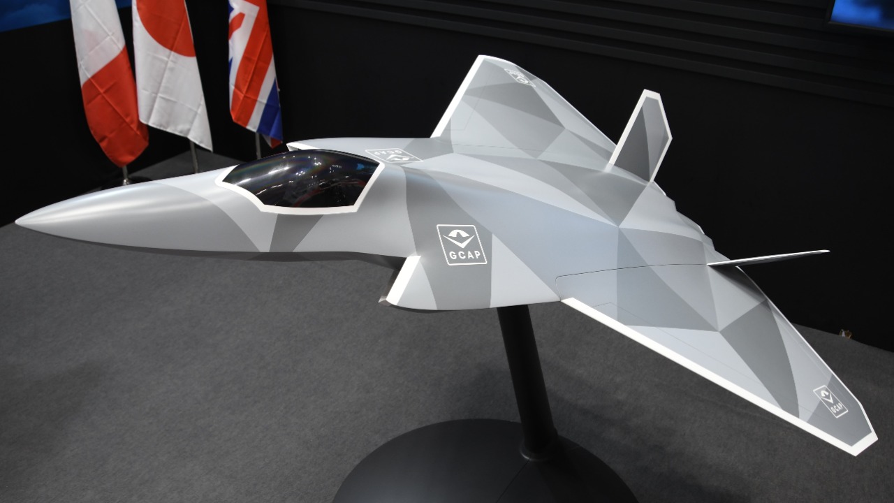 A GCAP concept model with delta wing shown at a trade show in Tokyo