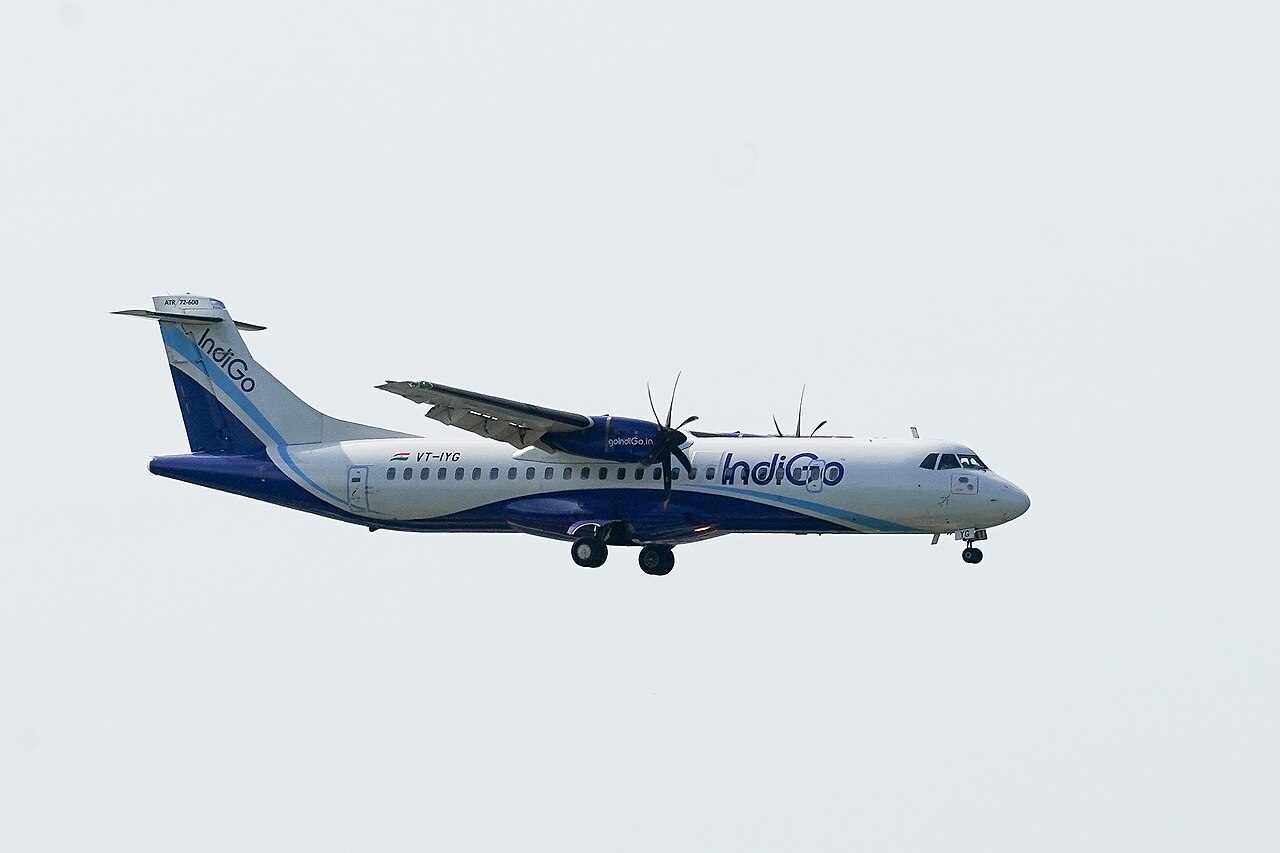An IndiGo ATR 72-600 on final approach to Chennai
