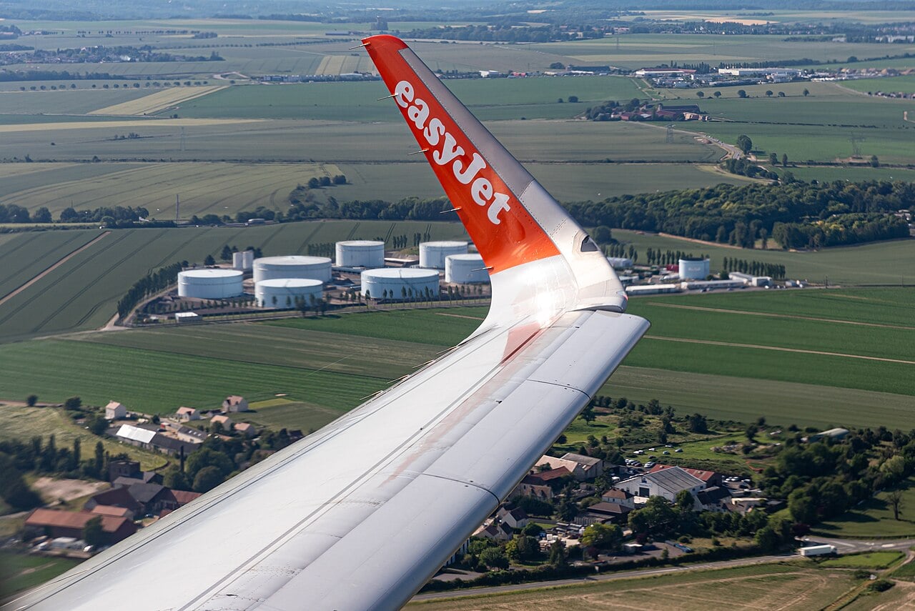 Leading edge slats extended on an airliner wing
