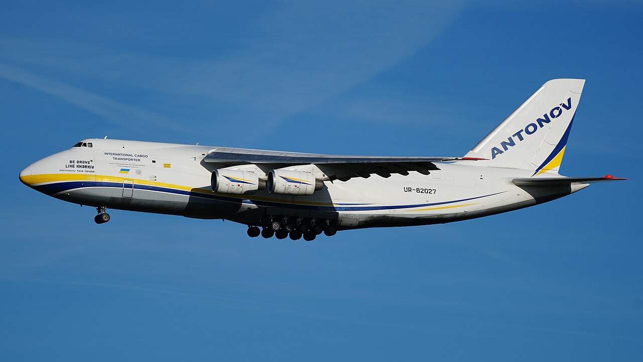 Ukrainian Antonov An-124 at Leipzig/Halle Airport Ukrainian Antonov Airlines An-124-100M on approach to Leipzig/Halle Airport
