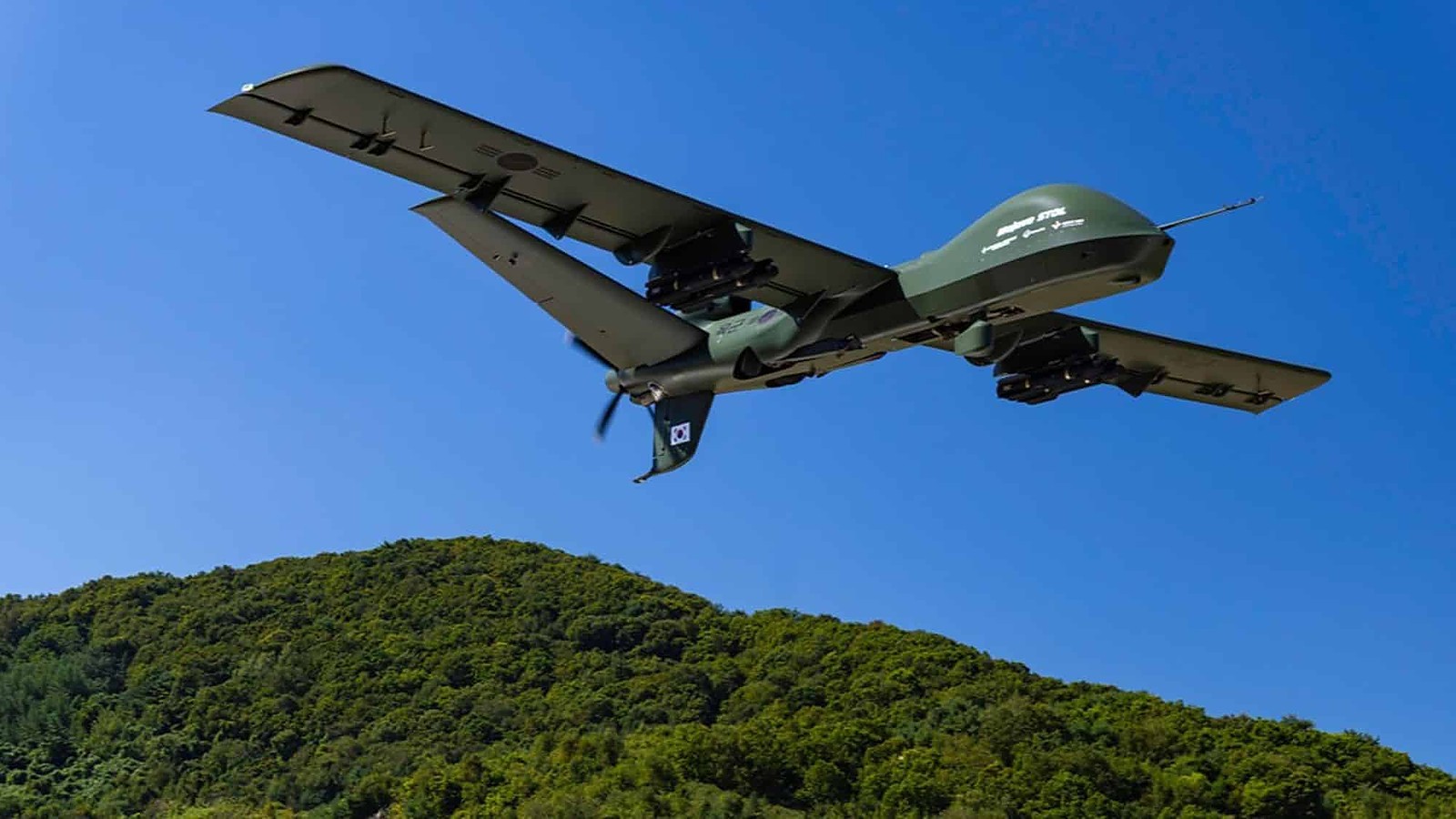 Mojave STOL with South Korean markings, Pocheon 2026 GA-ASI Mojave STOL uncrewed aircraft in South Korean markings carrying inert AGM-114 Hellfire missiles