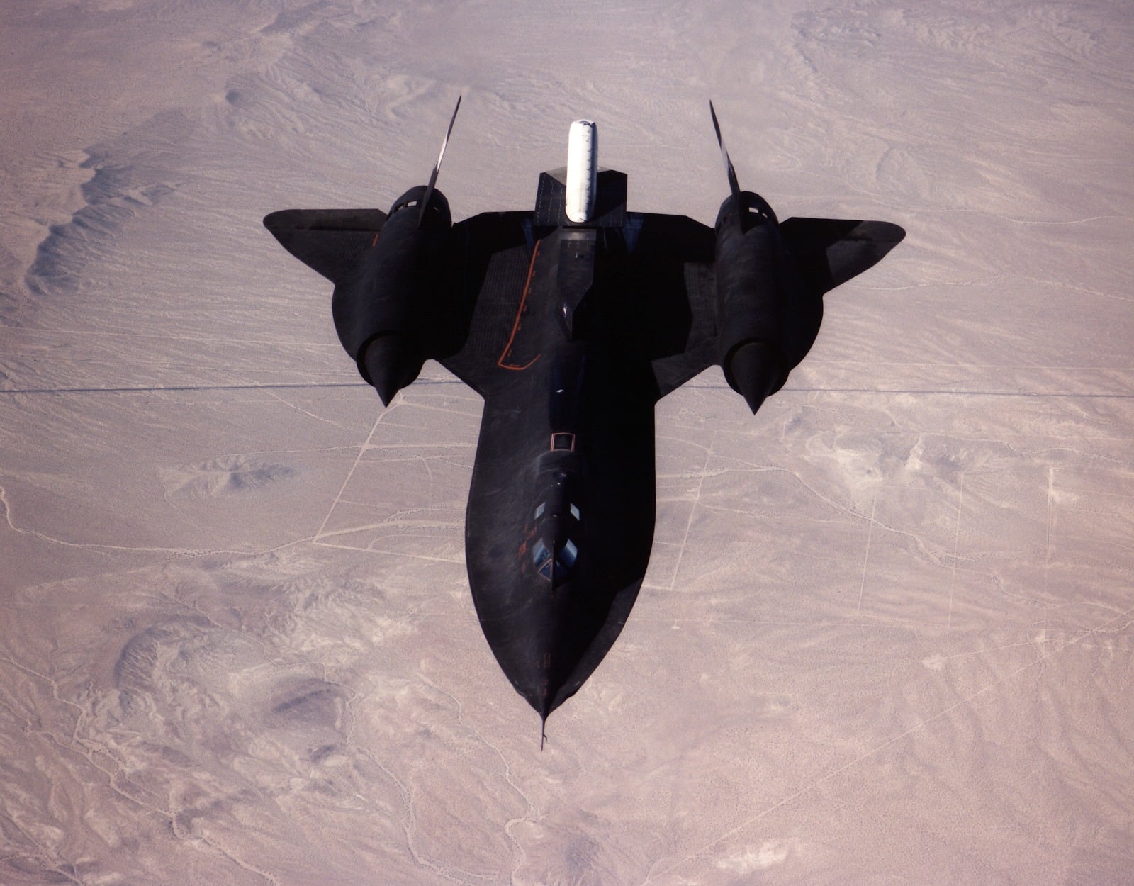 NASA SR-71A tail 844 seen from above during the first LASRE flight, 31 October 1997