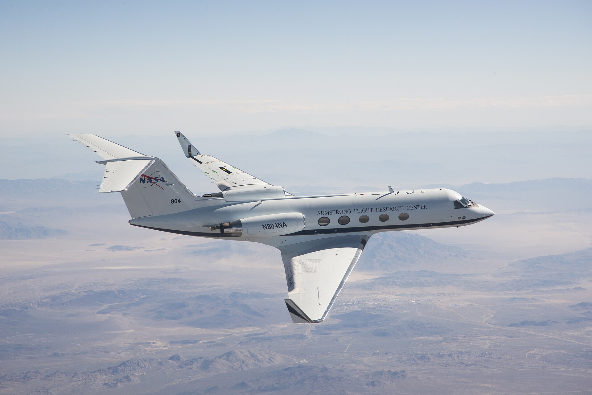 NASA Gulfstream III testbed N804NA flying with experimental drag and noise reduction equipment