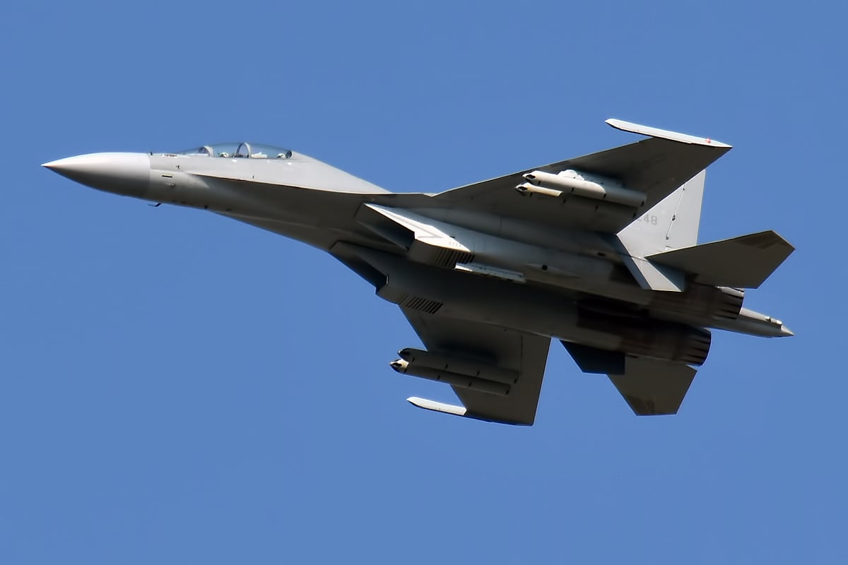 People's Liberation Army Air Force Shenyang J-16 fighter in flight