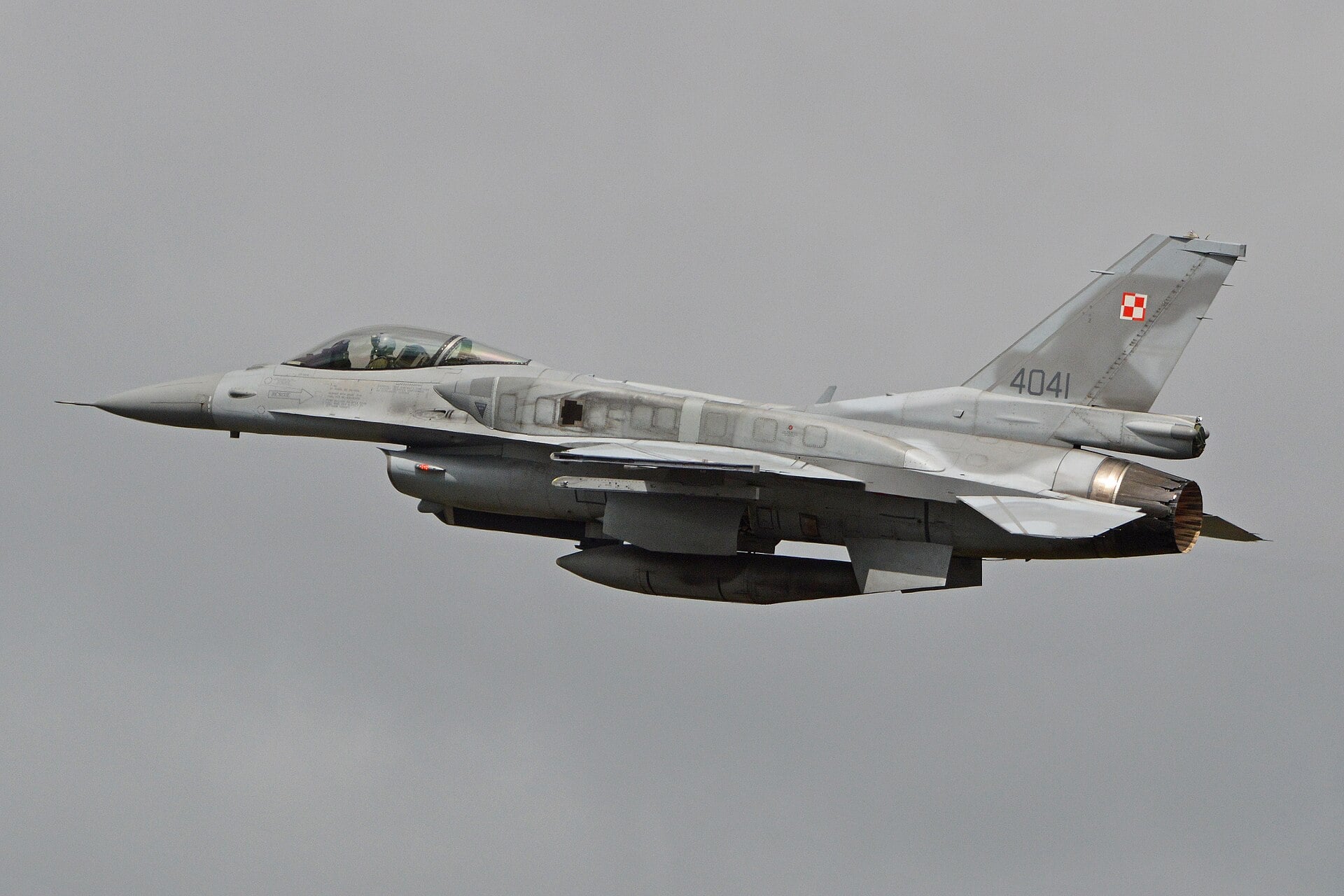 Polish Air Force F-16C Jastrząb 4041 departing