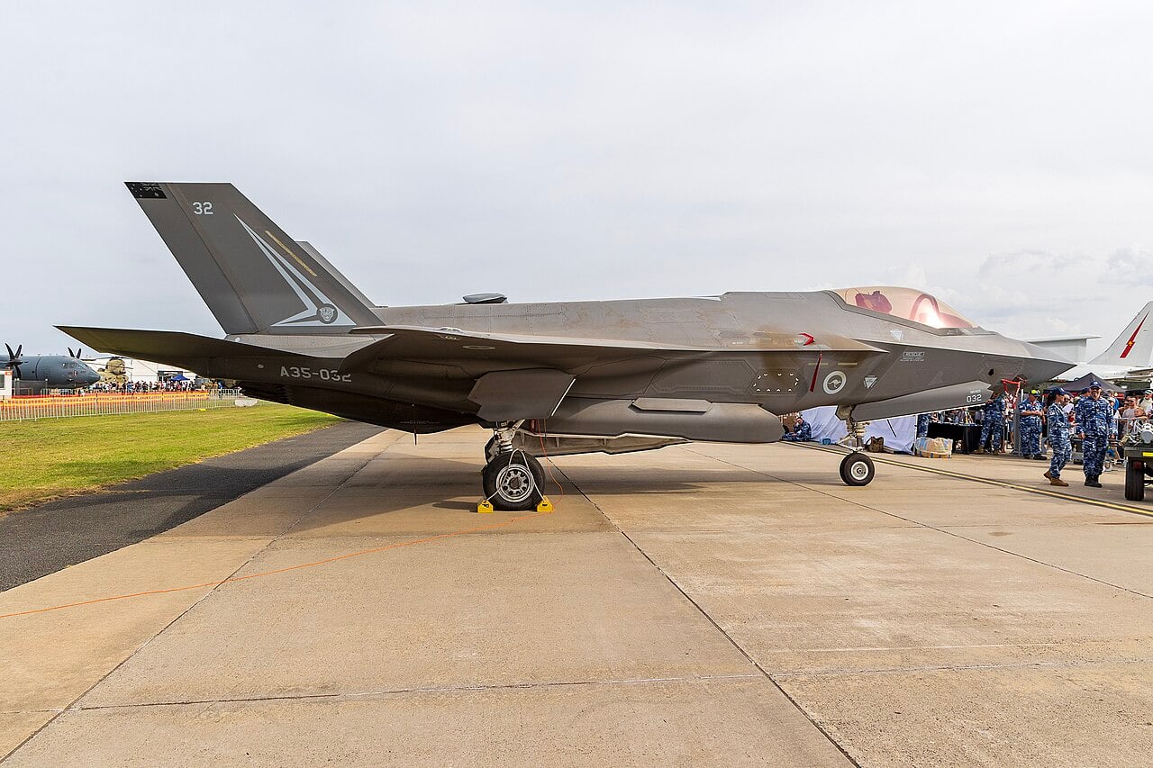 raaf-f-35a-a35-032-australian-international-airshow