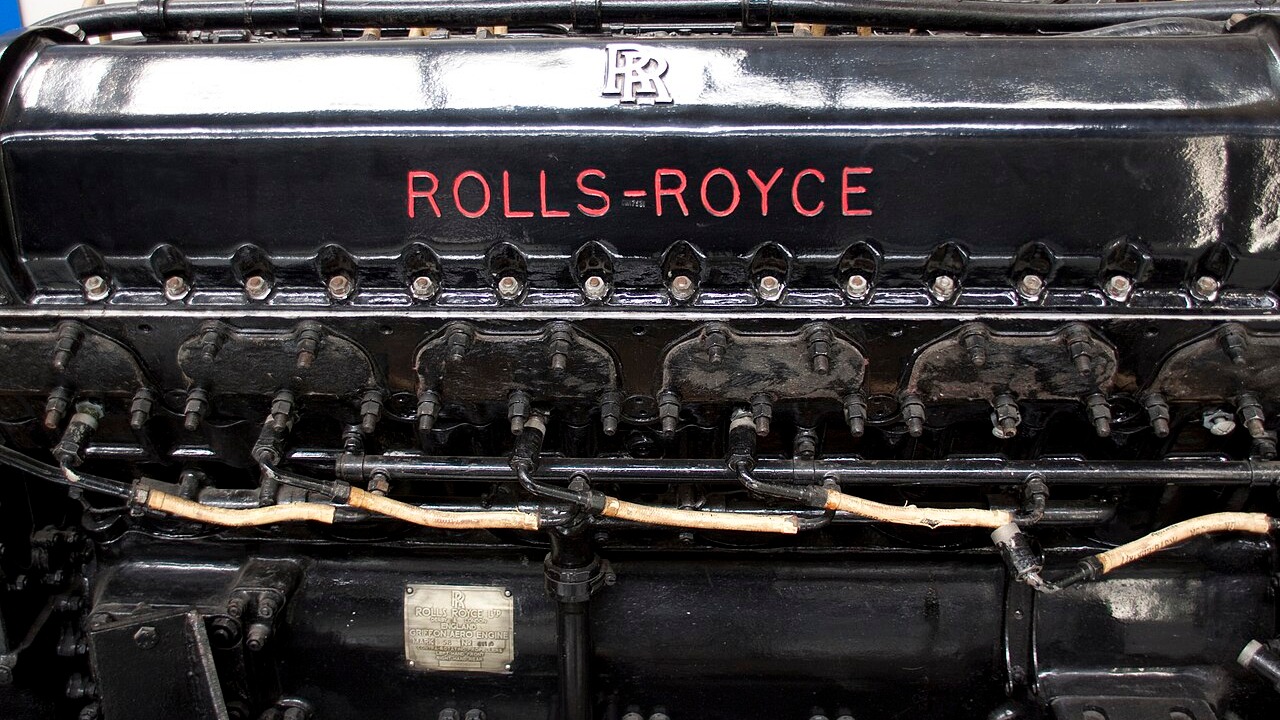 A Rolls-Royce Griffon piston engine on museum display