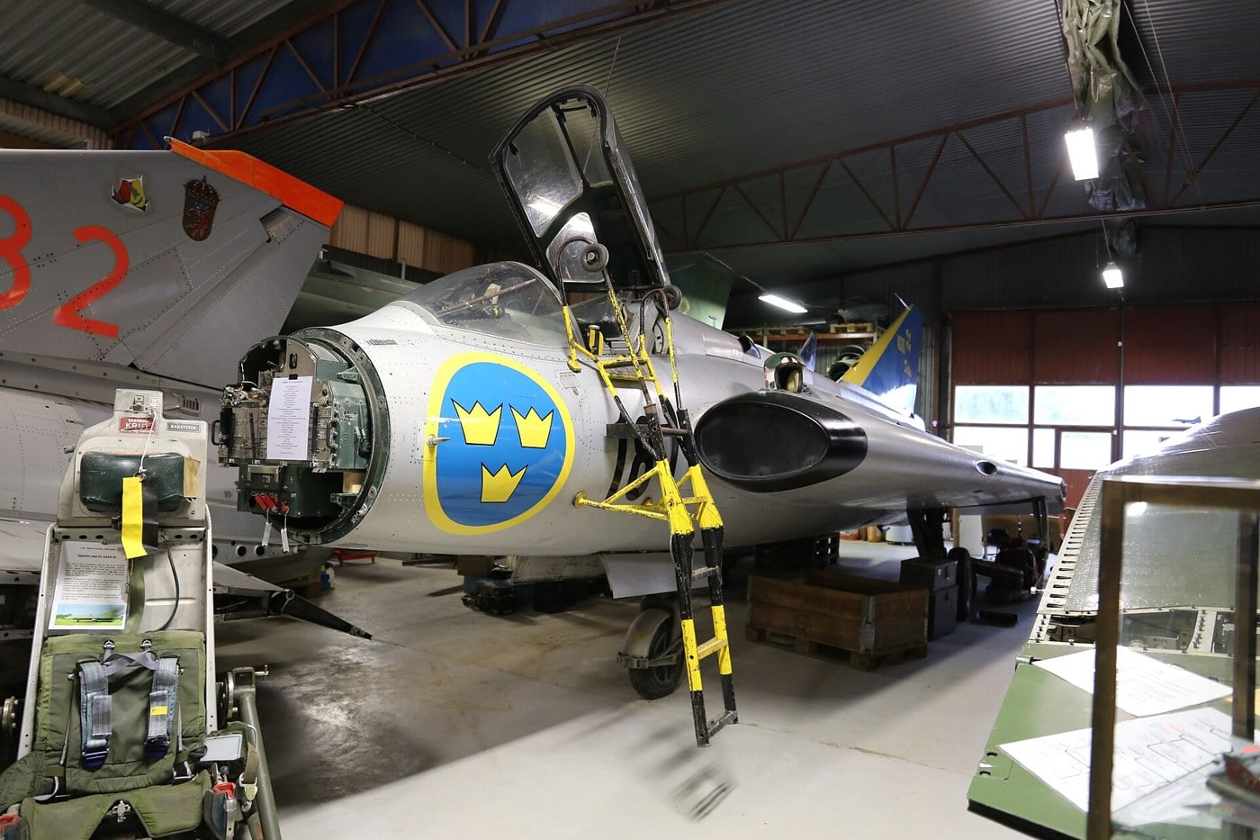 Saab 35 Draken in Swedish Air Force markings