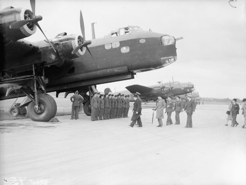 Short Stirling with a Halifax behind