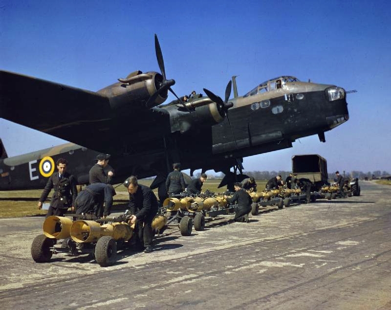 Short Stirling bomber N6101