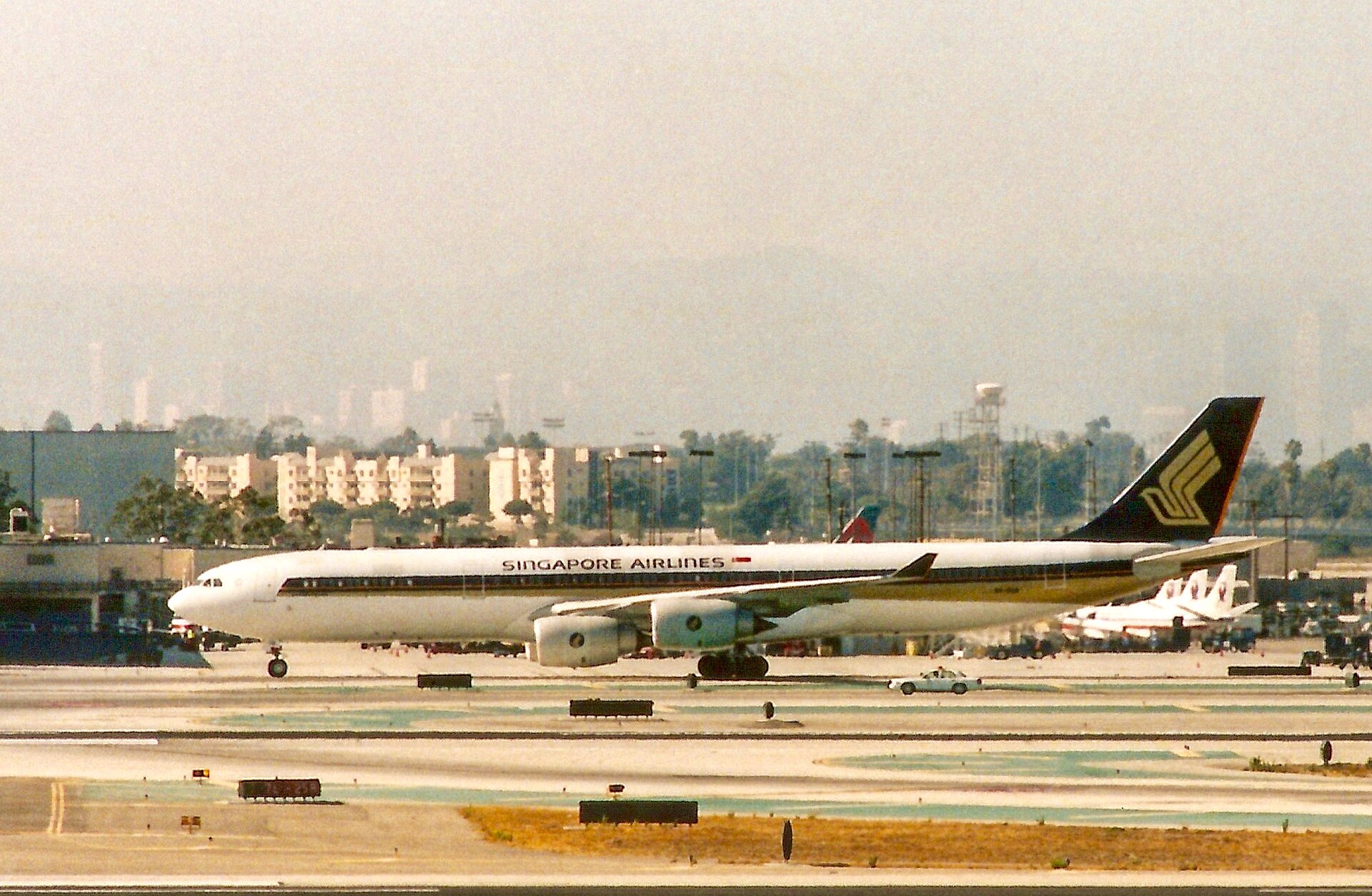 Singapore Airlines Airbus A340-500 at Los Angeles