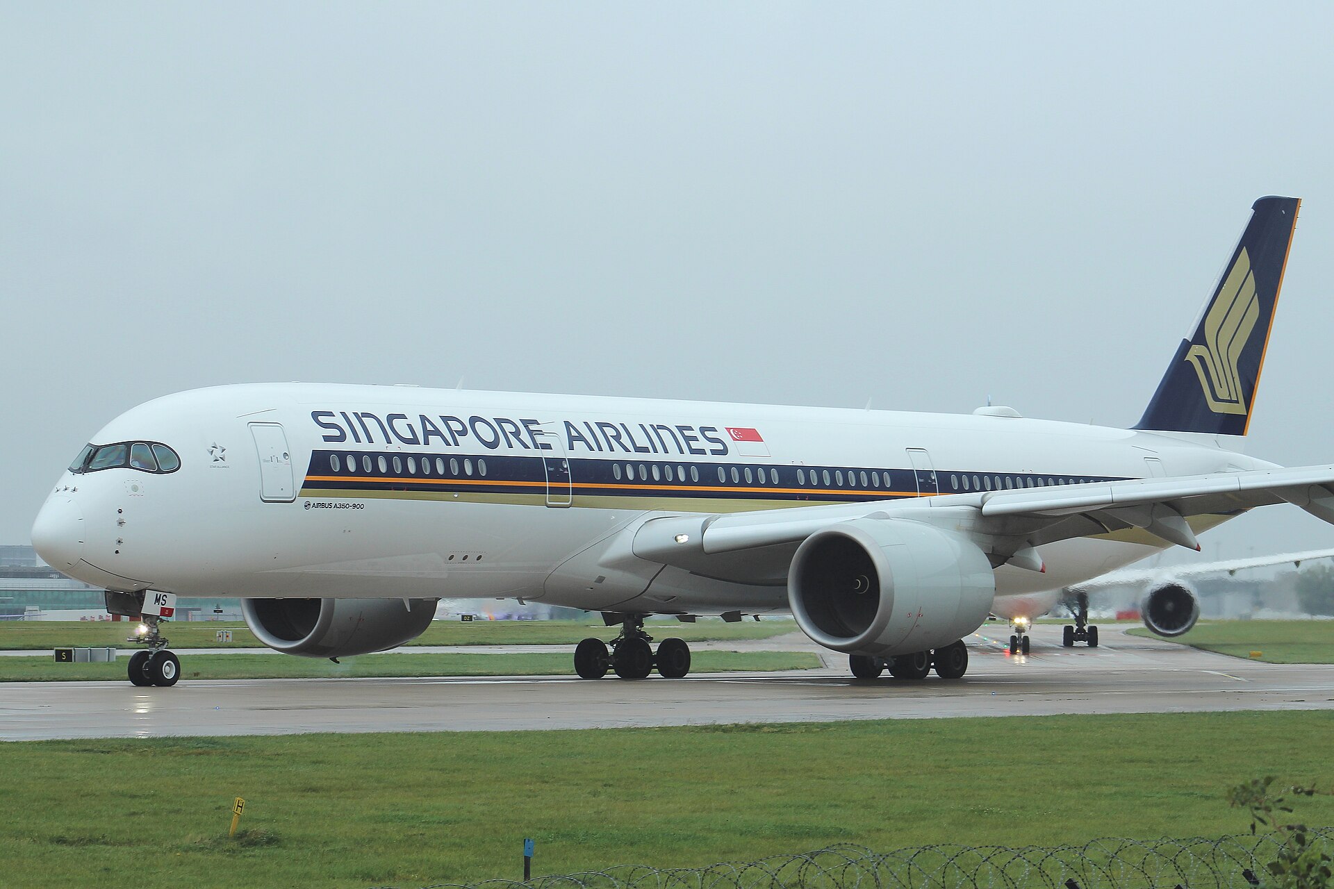 Singapore Airlines Airbus A350-900 taxiing