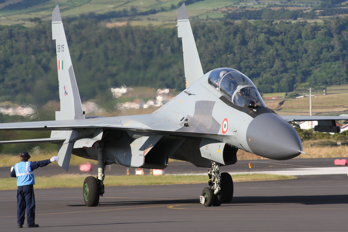 An Indian Air Force Su-30MKI being marshalled at Lajes Field in 2008